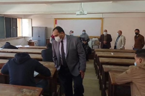 Prof. Tamer Samir inspects the First Semester Exams at Faculties of Science and Engineering &quot;Benha&quot;