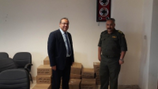  Prof. Dr. Yasser Soheil distributes the Armed Forces Food Supplies on the Employees and Workers at the Faculty