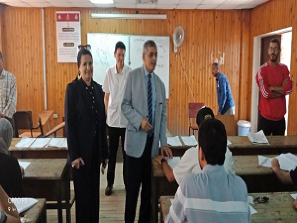 El Maghraby inspects the Final Exams at Faculties of Commerce and Arts