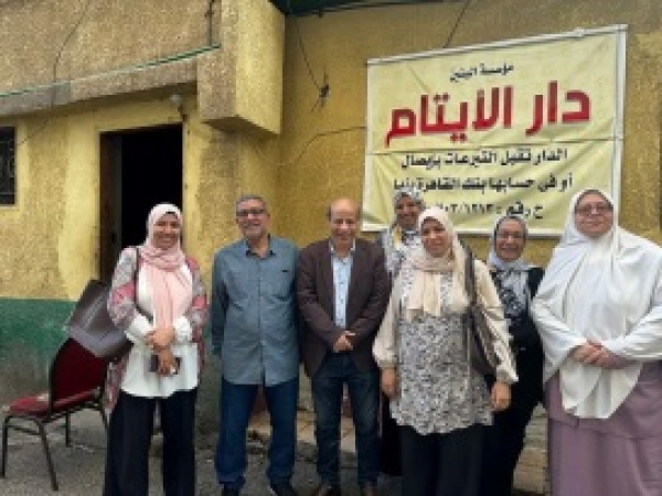 Benha University organizes a visit to an orphanage